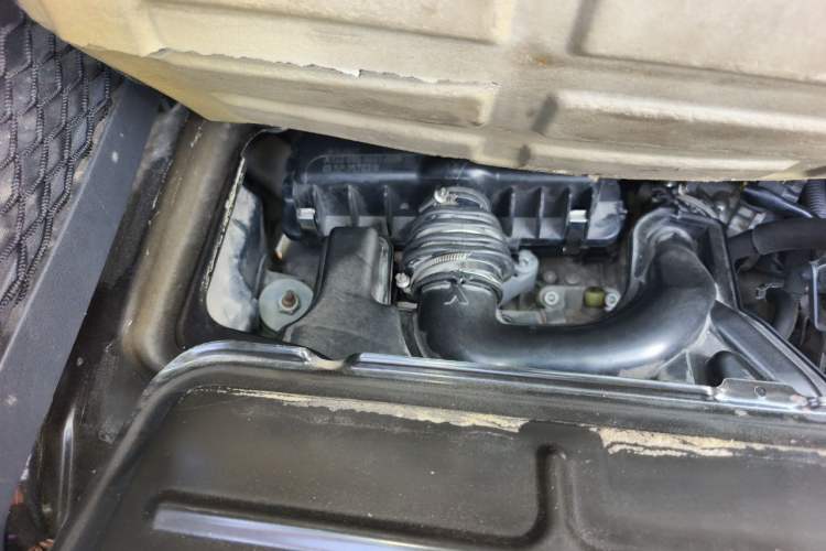 Used smart fortwo 2013 1.0 MHD Hardtop City Ranger Special Edition Engine Bay Right