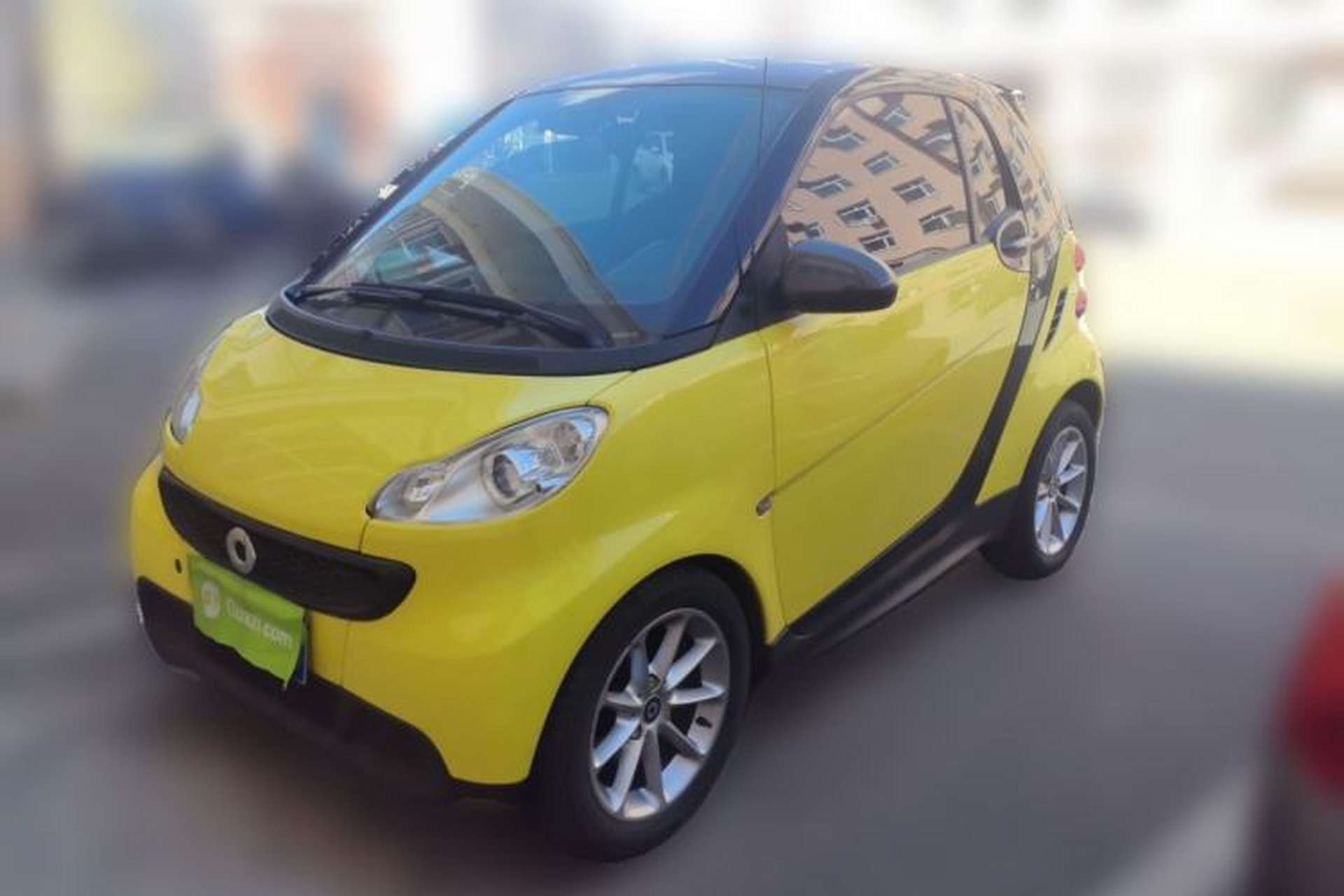 Used smart fortwo 2013 1.0 MHD New Year Special Edition Front Left 45 Deg
