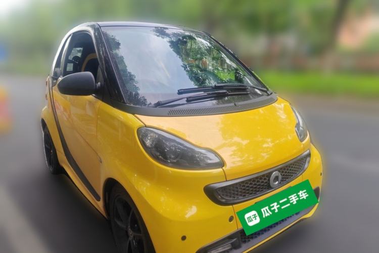 Used smart fortwo 2013 1.0T Hardtop City Ranger Special Edition Front Right 45 Deg