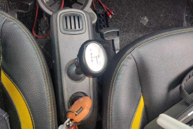 Used smart fortwo 2013 1.0T Hardtop City Ranger Special Edition Gear Lever