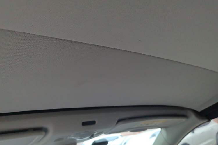 Used smart fortwo 2013 1.0T Convertible Passion Edition Headliner