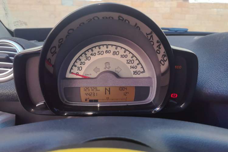Used smart fortwo 2013 1.0 MHD New Year Special Edition Instrument Cluster