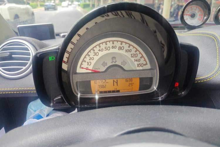 Used smart fortwo 2013 1.0T Hardtop City Ranger Special Edition Instrument Cluster