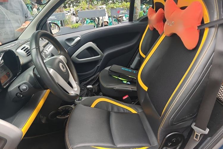 Used smart fortwo 2013 1.0 MHD Hardtop City Ranger Special Edition Left Front Seat
