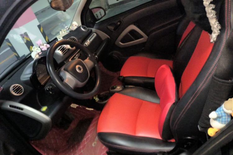 Used smart fortwo 2013 1.0 MHD New Year Special Edition Left Front Seat