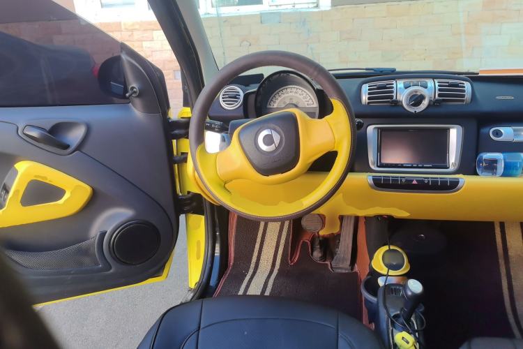 Used smart fortwo 2013 1.0 MHD New Year Special Edition Steering Wheel