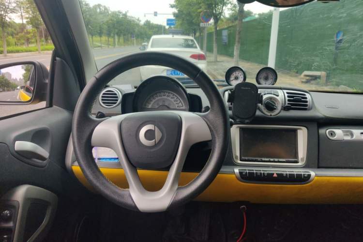 Used smart fortwo 2013 1.0T Hardtop City Ranger Special Edition Steering Wheel