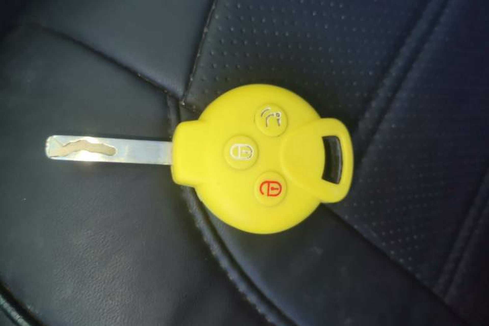 Used smart fortwo 2013 1.0 MHD New Year Special Edition Vehicle Key