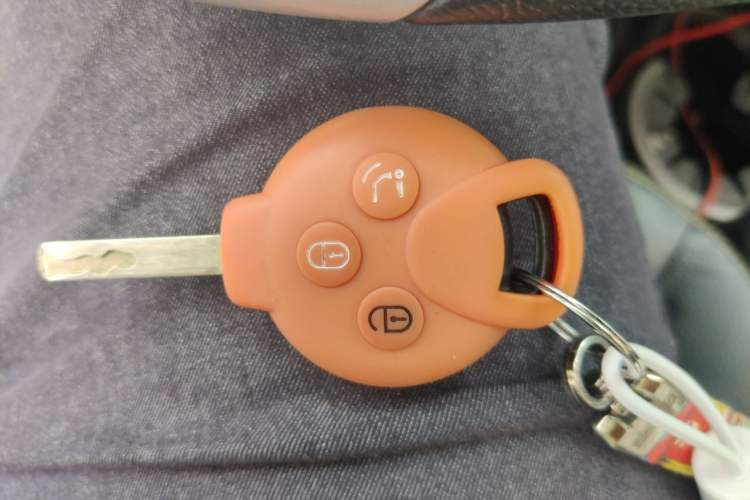 Used smart fortwo 2013 1.0T Hardtop City Ranger Special Edition Vehicle Key