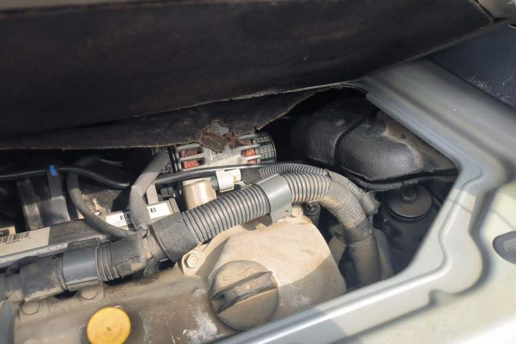Used smart fortwo 2014 1.0 MHD Hardtop City Lightwave Passion Edition Engine Bay Left