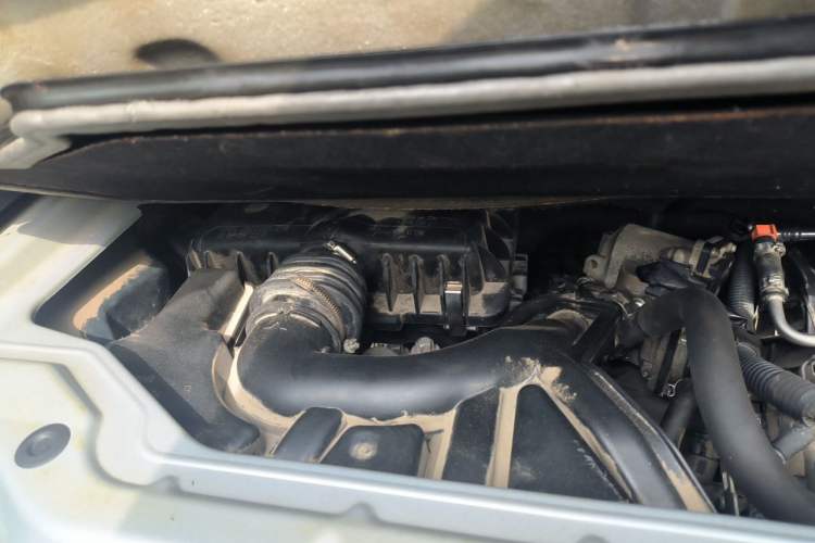 Used smart fortwo 2014 1.0 MHD Hardtop City Lightwave Passion Edition Engine Bay Right
