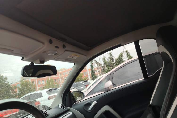 Used smart fortwo 2014 1.0 MHD Hardtop City Lightwave Passion Edition Headliner
