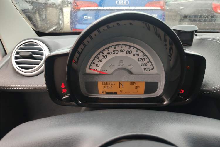 Used smart fortwo 2014 1.0 MHD Hardtop City Lightwave Passion Edition Instrument Cluster