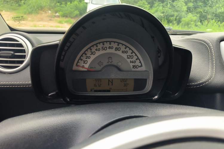 Used smart fortwo 2014 1.0 MHD Hardtop City Lightwave Passion Edition Instrument Cluster