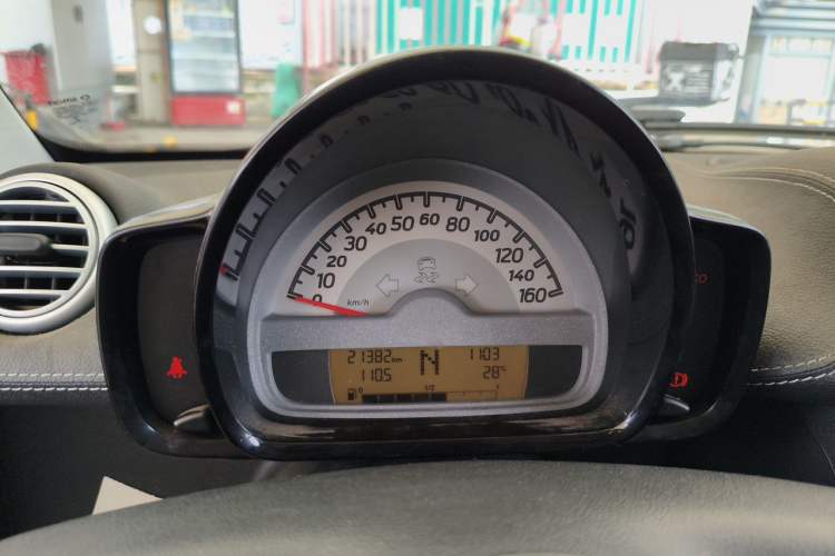 Used smart fortwo 2014 1.0 MHD Hardtop City Lightwave Passion Edition Instrument Cluster