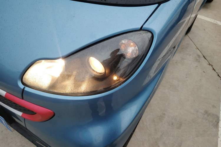 Used smart fortwo 2014 1.0 MHD Hardtop City Lightwave Passion Edition Left Front Headlight