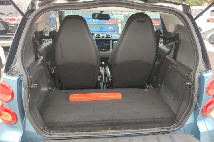 Used smart fortwo 2014 1.0 MHD Hardtop City Lightwave Passion Edition Trunk