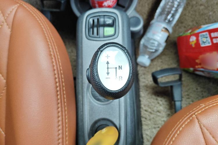 Used smart fortwo 2014 1.0 MHD Hardtop New Year Special Edition Gear Lever