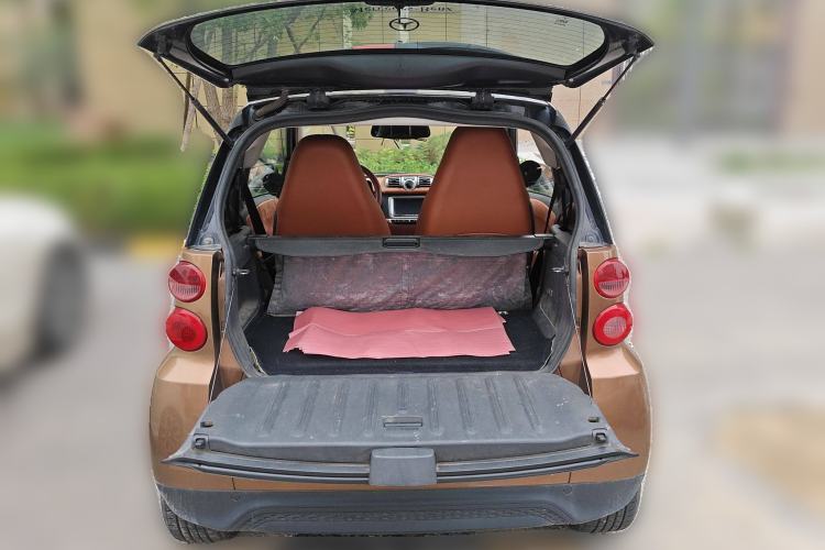 Used smart fortwo 2014 1.0 MHD Hardtop New Year Special Edition Trunk