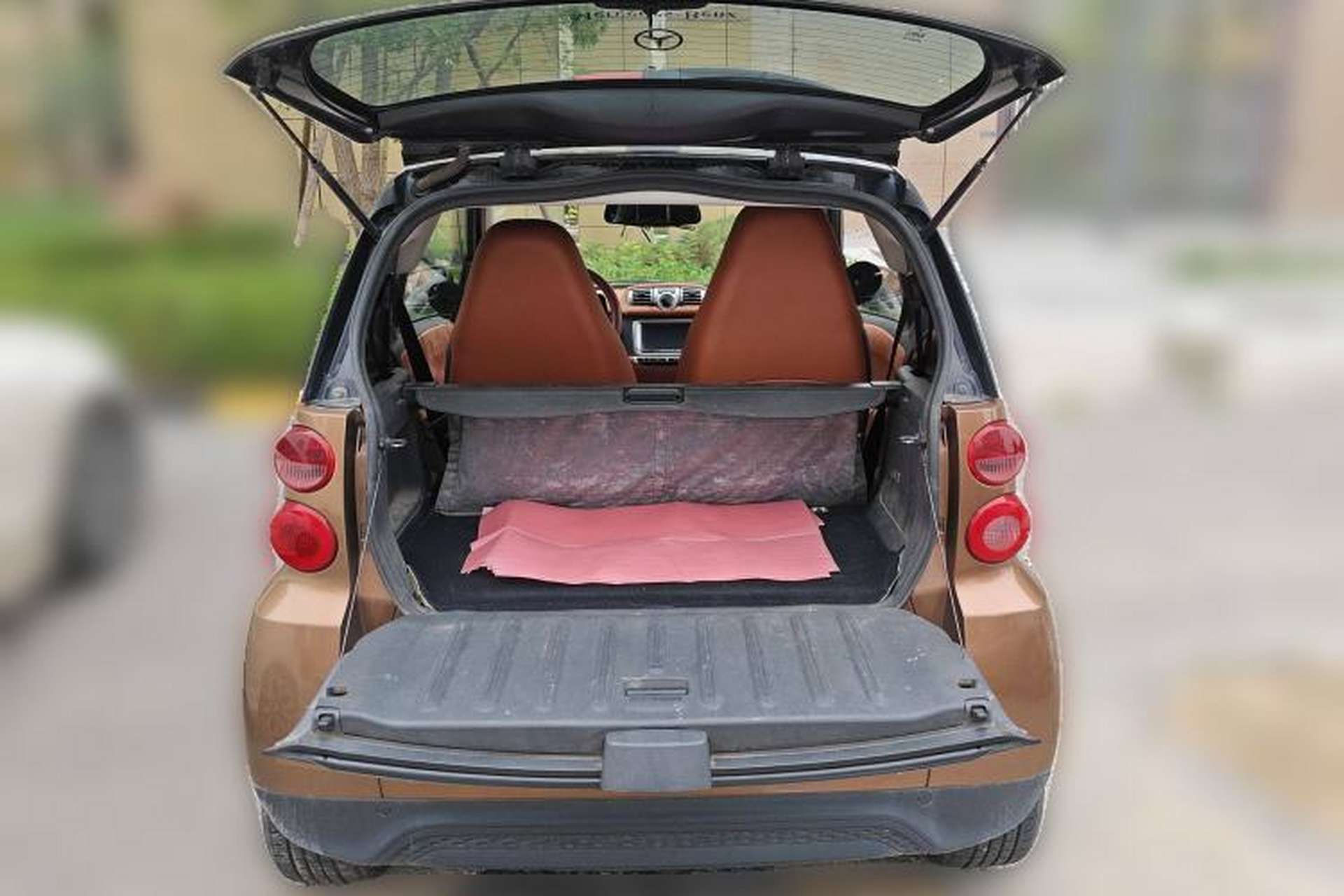 Used smart fortwo 2014 1.0 MHD Hardtop New Year Special Edition Trunk