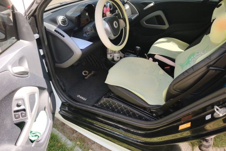 Used smart fortwo 2014 1.0 MHD Hardtop BoConcept Special Edition Driver Seat
