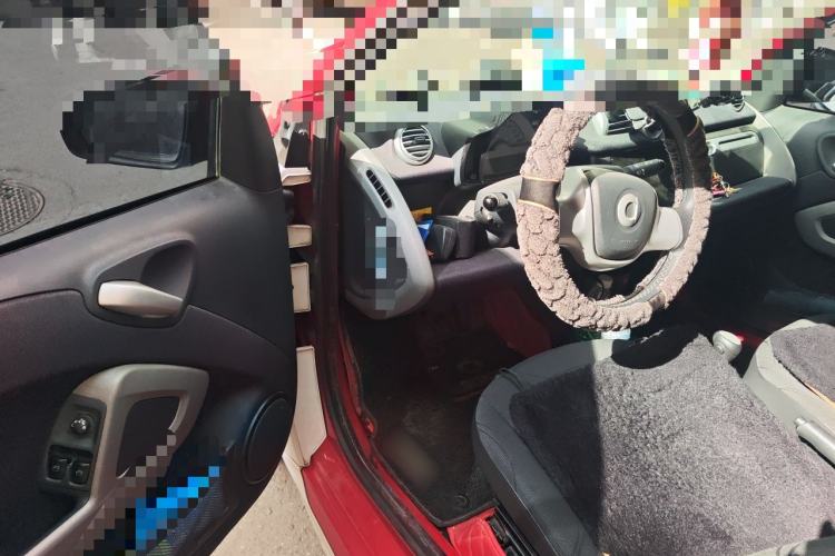 Used smart fortwo 2014 1.0 MHD Hardtop City Lightwave Passion Edition Driver Seat