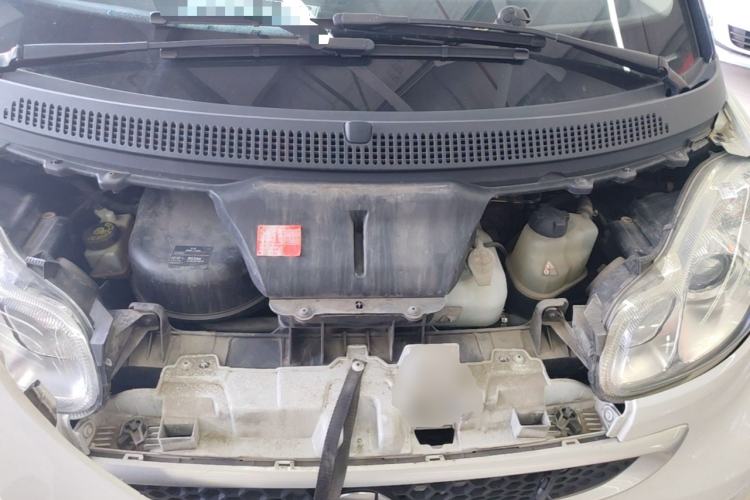 Used smart fortwo 2014 1.0 MHD Hardtop New Year Special Edition Engine Bay