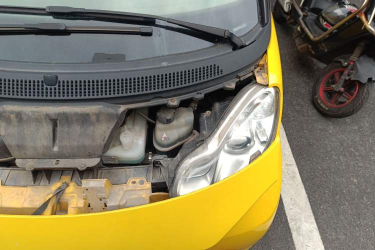 Used smart fortwo 2014 1.0 MHD Hardtop New Year Special Edition Engine Bay Left