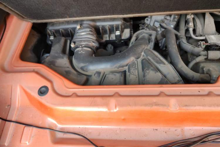 Used smart fortwo 2014 1.0 MHD Hardtop New Year Special Edition Engine Bay Right