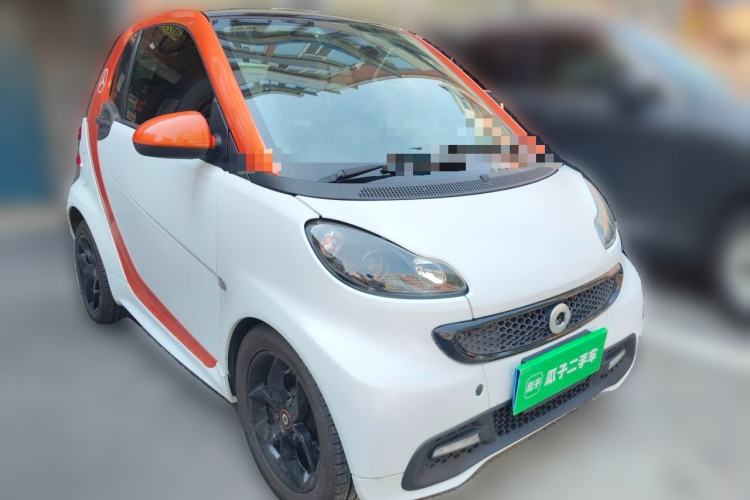 Used smart fortwo 2014 1.0T Hardtop City Lightwave Passion Edition Front Right 45 Deg