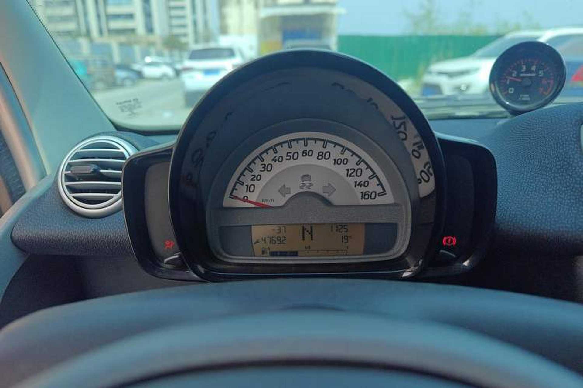 Used smart fortwo 2014 1.0 MHD Hardtop New Year Special Edition Instrument Cluster
