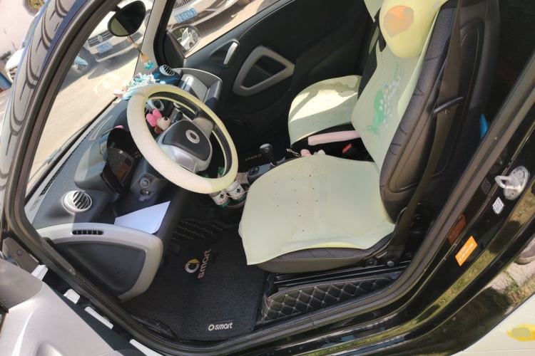 Used smart fortwo 2014 1.0 MHD Hardtop BoConcept Special Edition Left Front Seat
