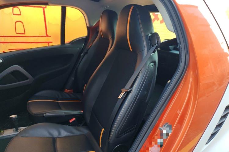 Used smart fortwo 2014 1.0 MHD Hardtop New Year Special Edition Left Rear Seat