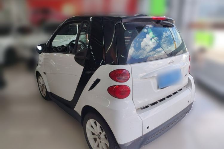 Used smart fortwo 2014 1.0 MHD Hardtop New Year Special Edition Rear Left 45 Deg