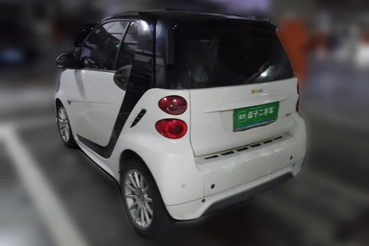Used smart fortwo 2014 1.0 MHD Hardtop New Year Special Edition Rear Left 45 Deg
