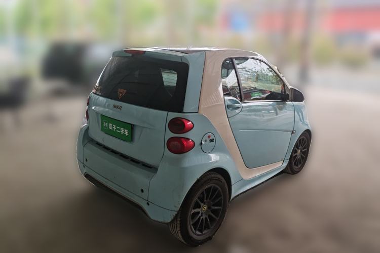 Used smart fortwo 2014 1.0 MHD Hardtop New Year Special Edition Rear Right 45 Deg