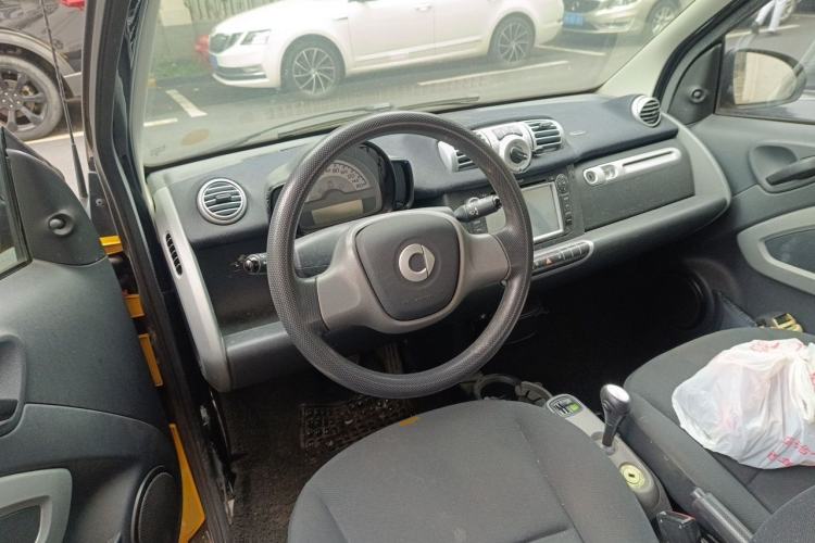 Used smart fortwo 2014 1.0 MHD Hardtop New Year Special Edition Steering Wheel