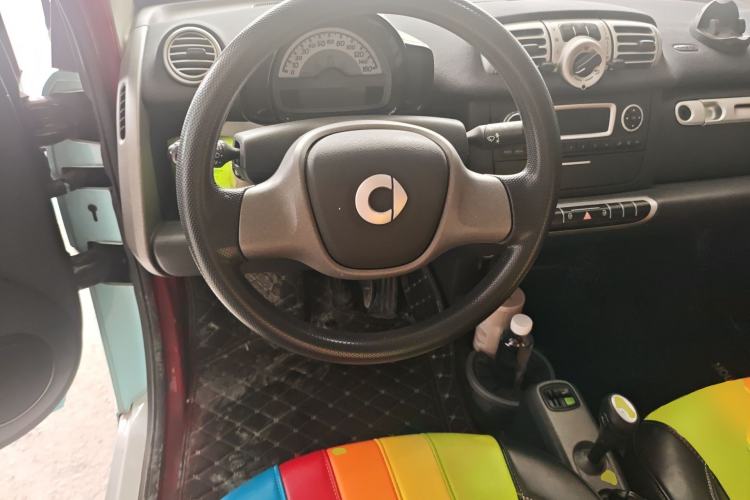 Used smart fortwo 2014 1.0 MHD Hardtop New Year Special Edition Steering Wheel