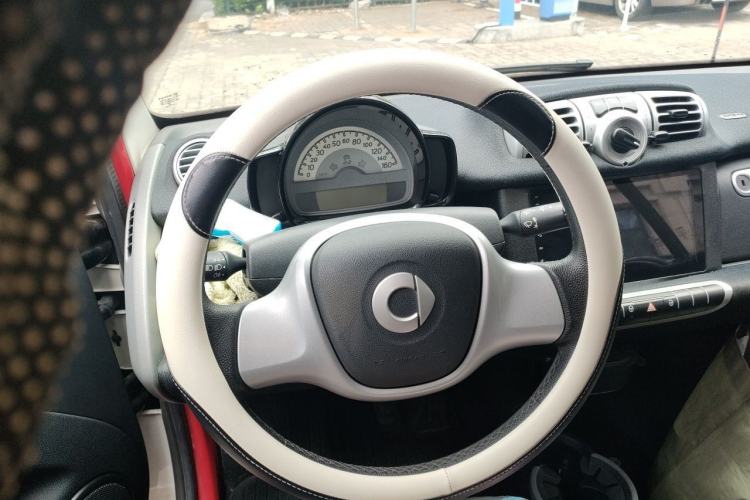 Used smart fortwo 2014 1.0 MHD Hardtop BoConcept Special Edition Steering Wheel