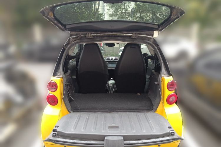 Used smart fortwo 2014 1.0 MHD Hardtop New Year Special Edition Trunk