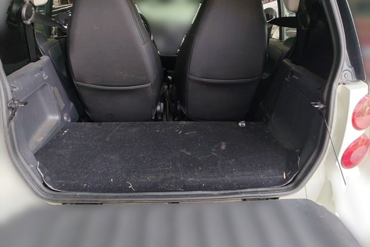 Used smart fortwo 2014 1.0 MHD Hardtop New Year Special Edition Trunk