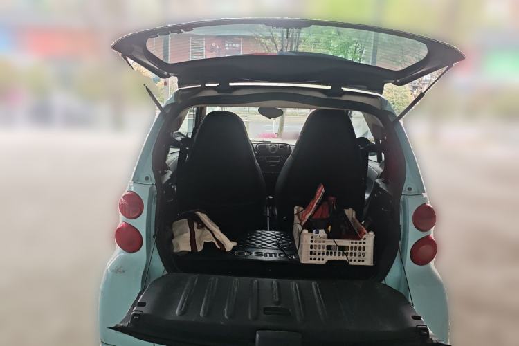 Used smart fortwo 2014 1.0 MHD Hardtop New Year Special Edition Trunk