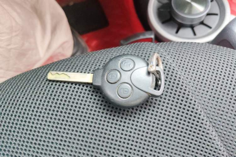 Used smart fortwo 2014 1.0T Hardtop City Lightwave Passion Edition Vehicle Key