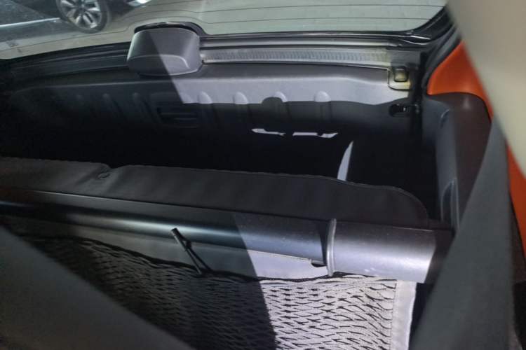 Used smart fortwo 2014 1.0 MHD Hardtop City Lightwave Passion Edition Left Rear Seat