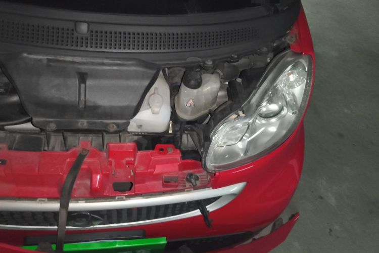Used smart fortwo 2014 1.0 MHD Hardtop BoConcept Special Edition Engine Bay Left