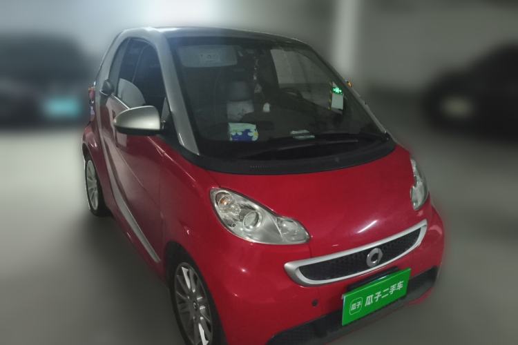 Used smart fortwo 2014 1.0 MHD Hardtop BoConcept Special Edition Front Right 45 Deg