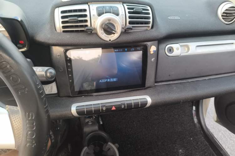 Used smart fortwo 2014 1.0 MHD Hardtop BoConcept Special Edition Audio And AC Panel