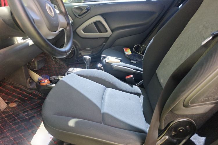 Used smart fortwo 2014 1.0 MHD Hardtop New Year Special Edition Driver Seat