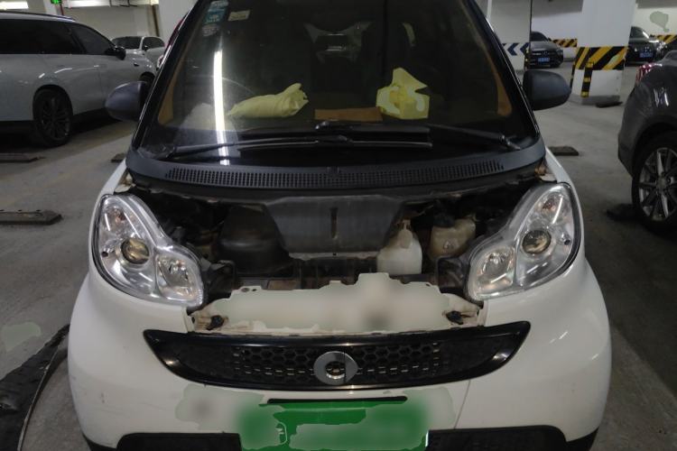 Used smart fortwo 2014 1.0 MHD Hardtop New Year Special Edition Engine Bay