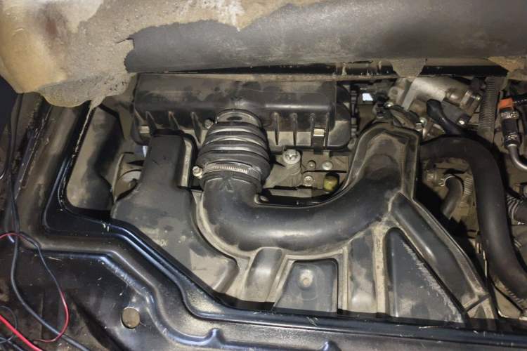 Used smart fortwo 2014 1.0 MHD Hardtop New Year Special Edition Engine Bay Right